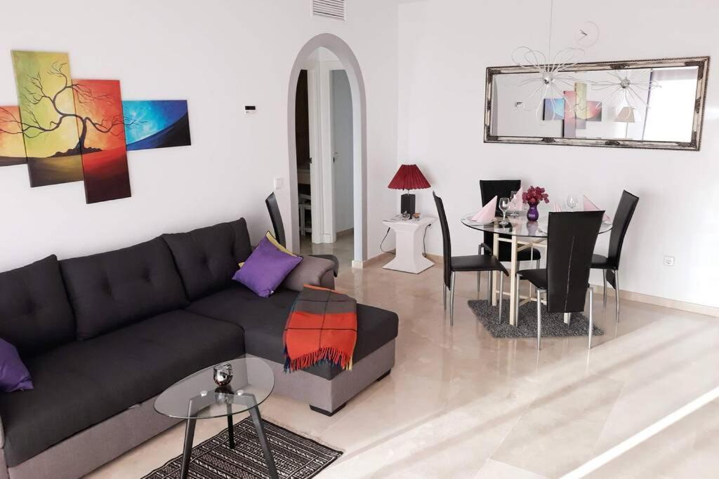 Beautiful Apartment In Duquesa Suites And Gardens Castillo de Sabinillas Dış mekan fotoğraf