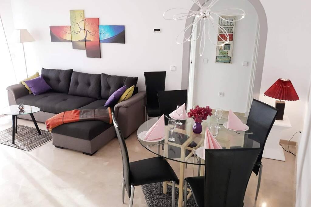 Beautiful Apartment In Duquesa Suites And Gardens Castillo de Sabinillas Dış mekan fotoğraf