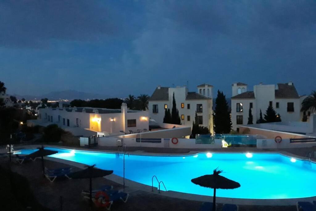 Beautiful Apartment In Duquesa Suites And Gardens Castillo de Sabinillas Dış mekan fotoğraf