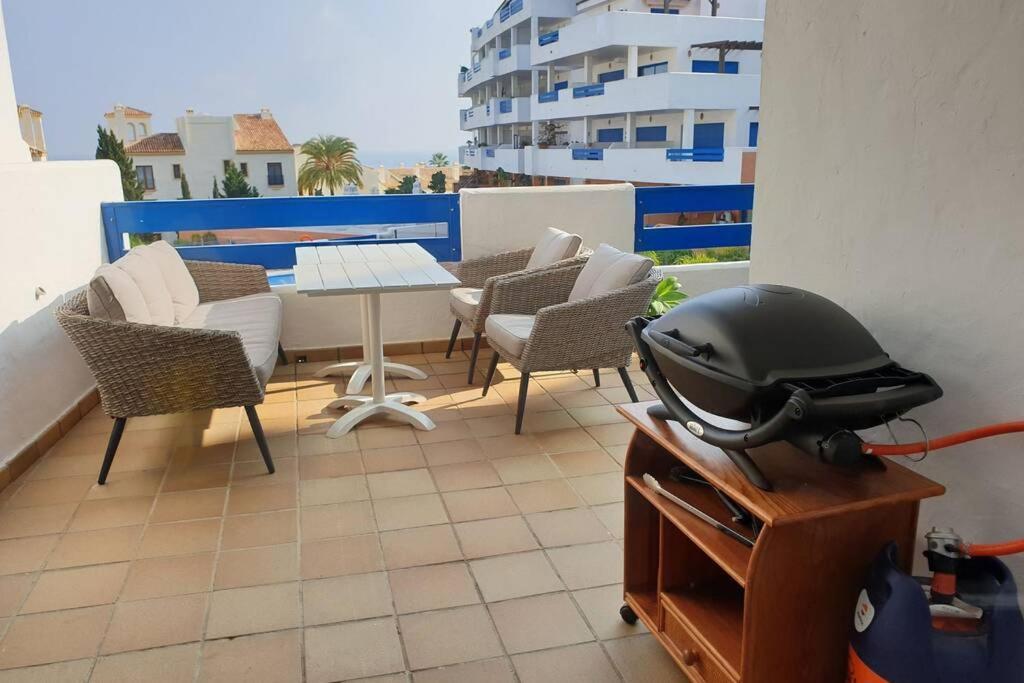 Beautiful Apartment In Duquesa Suites And Gardens Castillo de Sabinillas Dış mekan fotoğraf